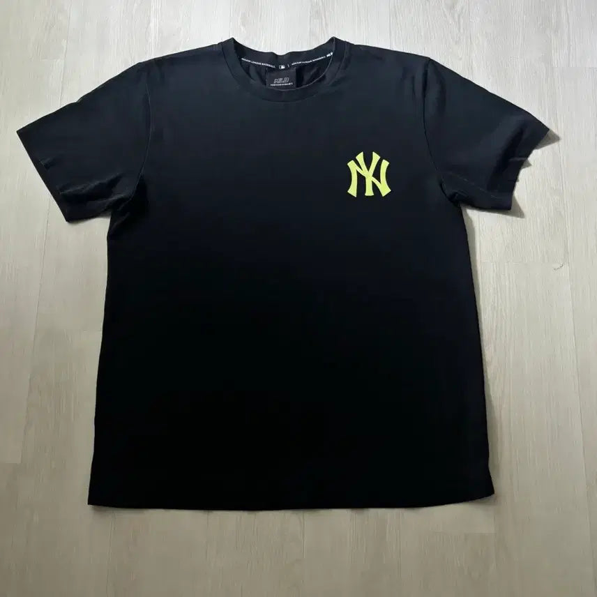 [BUNJANG] MLB Short Sleeve T-shirt (L) / MLB 반팔 L 100