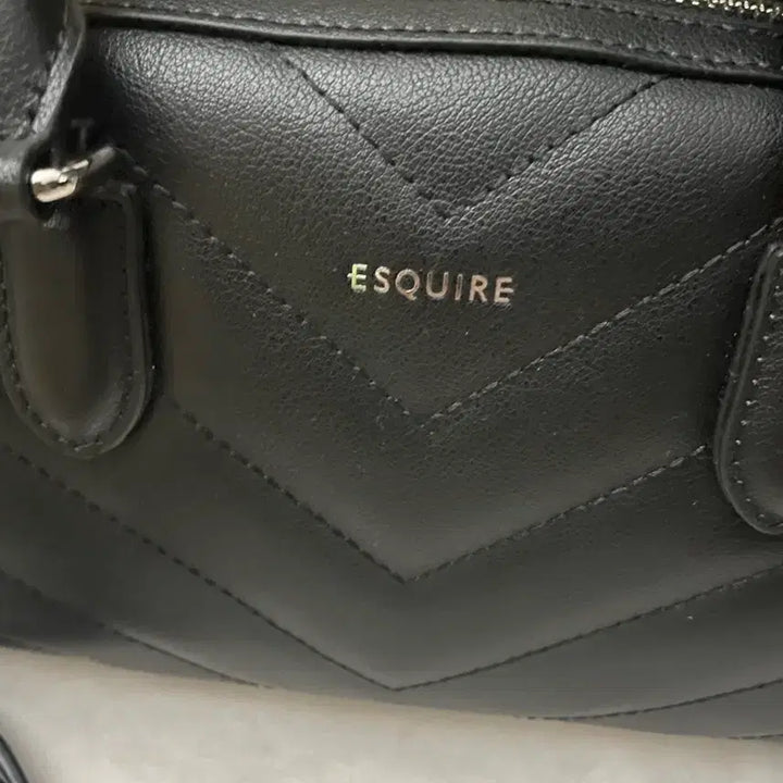 [SOLD OUT] (거의 새상품)에스콰이어 퀼팅 핸드백