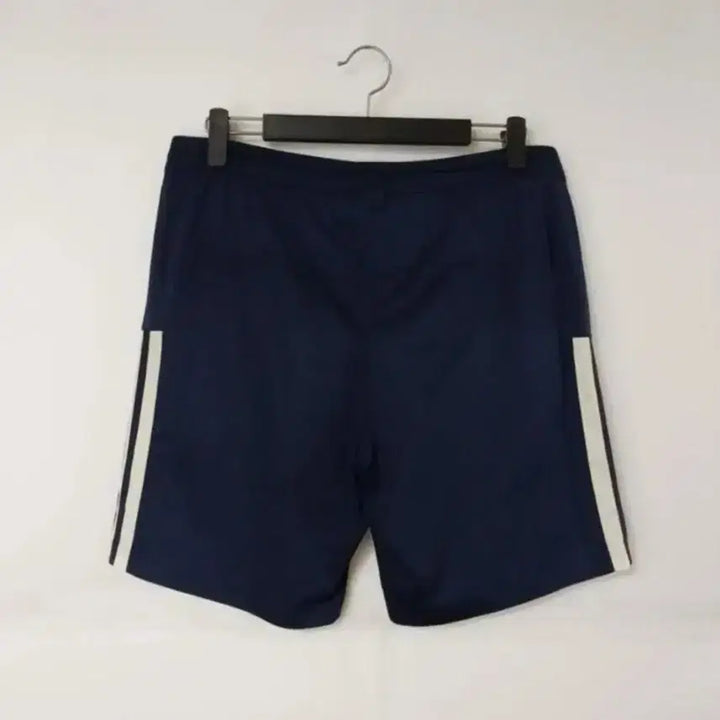 [BUNJANG] Adidas Three-Stripe Training Shorts / 36)아디다스 삼선 트레이닝 반바지