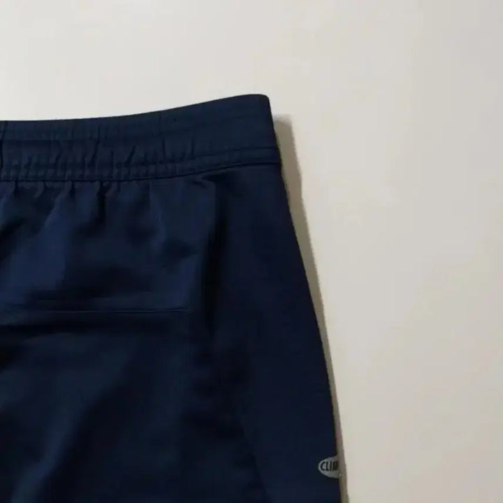 [BUNJANG] Adidas Three-Stripe Training Shorts / 36)아디다스 삼선 트레이닝 반바지
