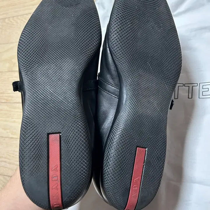 [SOLD OUT] 프라다 빈티지 로퍼