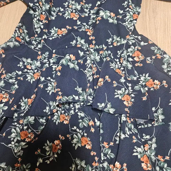 [BUNJANG] Floral Pattern Ruffle Hem Asymmetric Dress / 플라워 패턴 캉캉 언발원피스