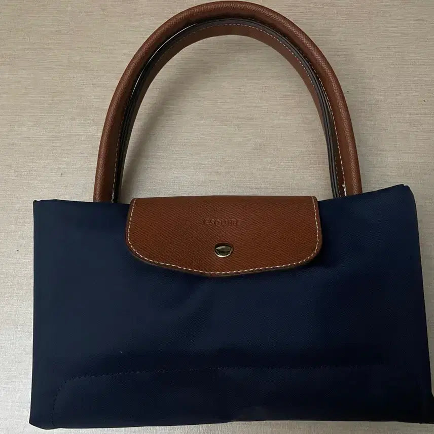 [SOLD OUT] 롱샴 스타일 에스콰이어 숄더백 네이비