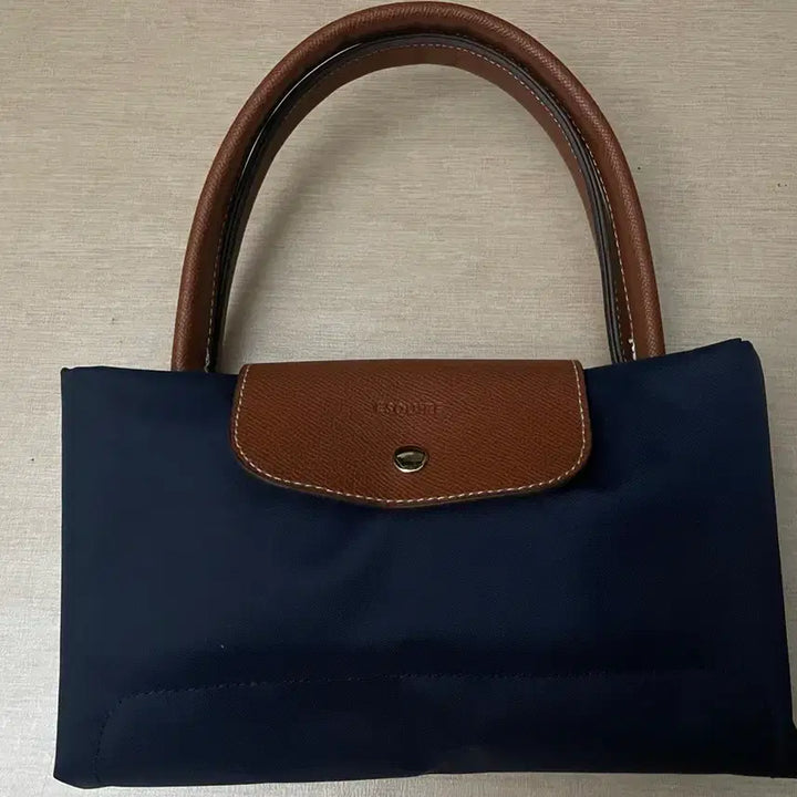 [SOLD OUT] 롱샴 스타일 에스콰이어 숄더백 네이비