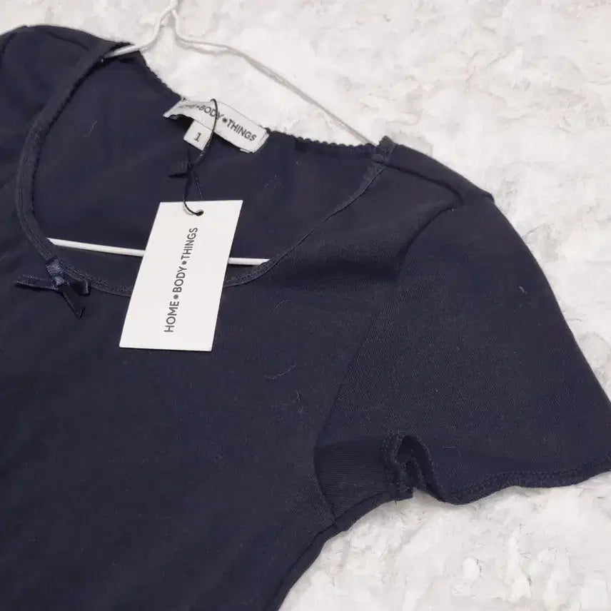 [SOLD OUT] [새상품] 네이비 리본 반팔티 에이블리