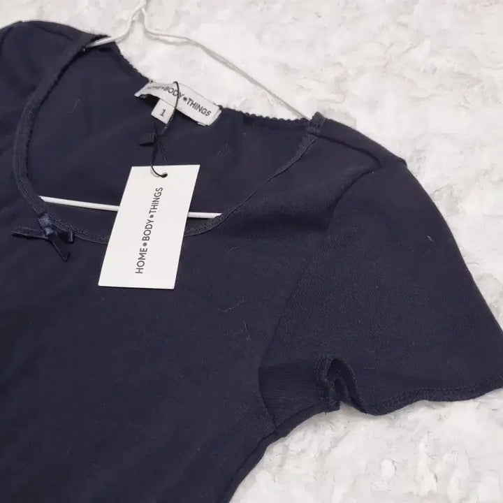 [SOLD OUT] [새상품] 네이비 리본 반팔티 에이블리