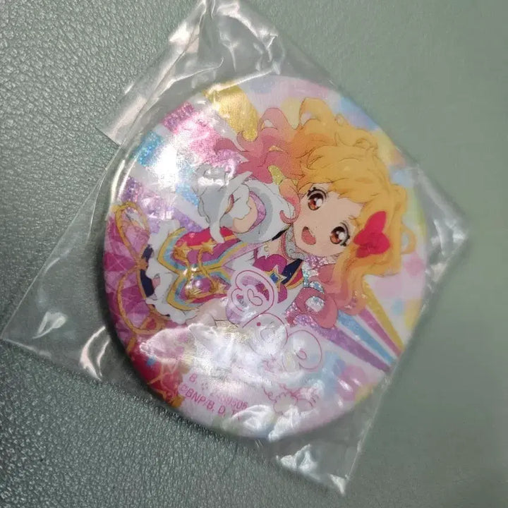 [SOLD OUT] 아이카츠 스타즈 니지노 유메 캔뱃지