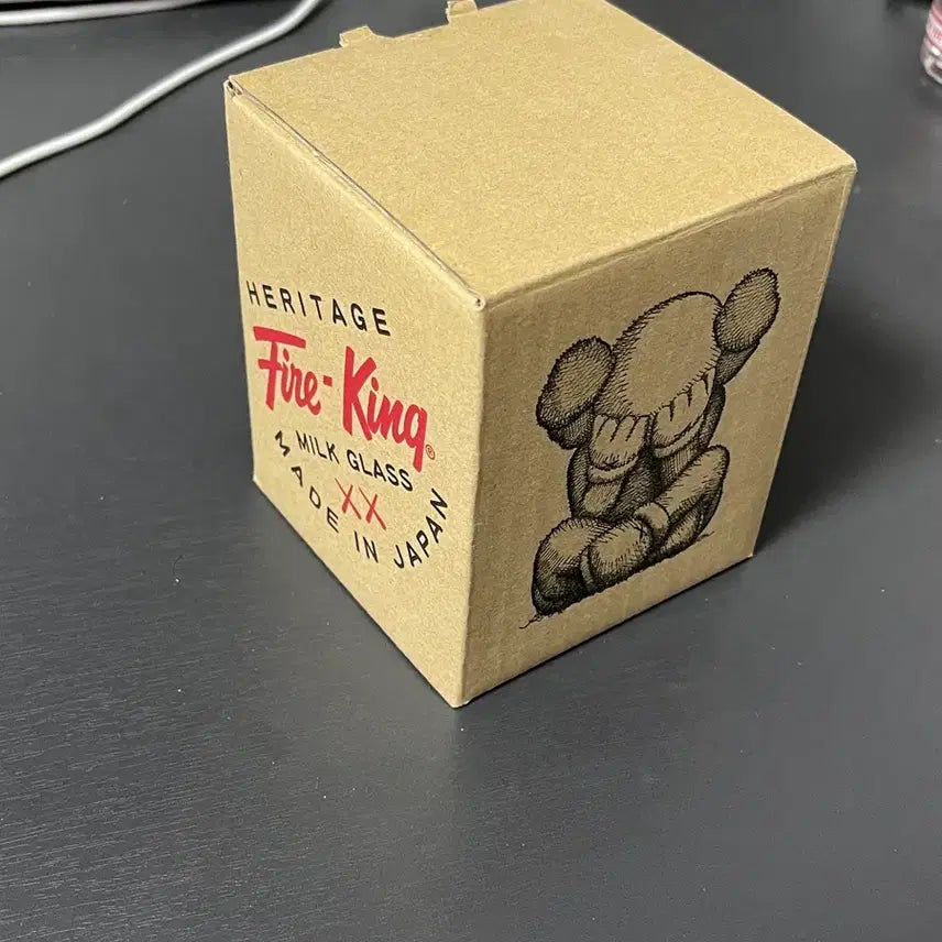 [BUNJANG] Fire King KAWS Collaboration Box / 파이어킹 KAWS 콜라보
