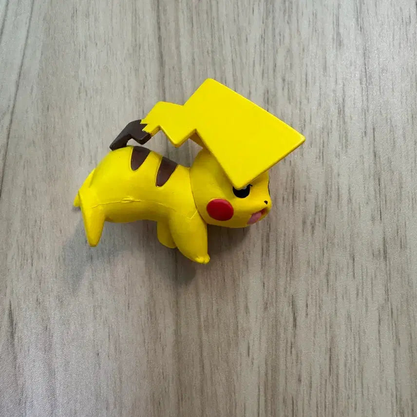 [BUNJANG] Pokemon Battle Form Pikachu Figure / [개봉] 포켓몬스터 배틀폼 피카츄 피규어 가챠
