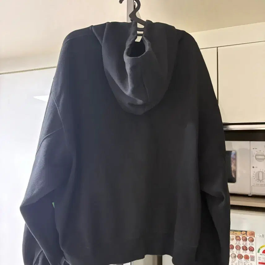 [BUNJANG] Black Hooded Zip-up / 검정색 후드 집업