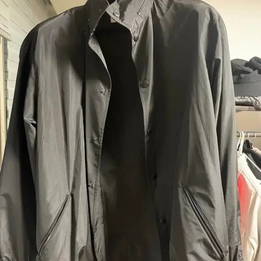 [BUNJANG] Balenciaga Windbreaker Jacket - Black (Size 46) / 발렌시아가 블랙 바람막이 자켓 46사이즈