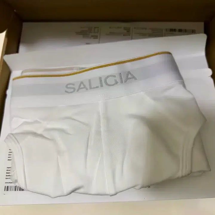 [BUNJANG] SALIGIA 남성 드로즈 화이트 새상품 / SALIGIA 남성 드로즈 화이트 새상품