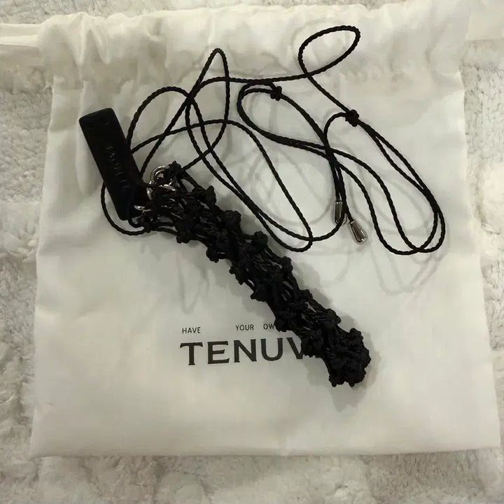 [SOLD OUT] 테누브 Tina Case Black