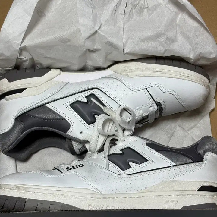 [BUNJANG] New Balance 550 White Grey Sneakers / 뉴발란스 550 운동화 화이트 그레이 (290)