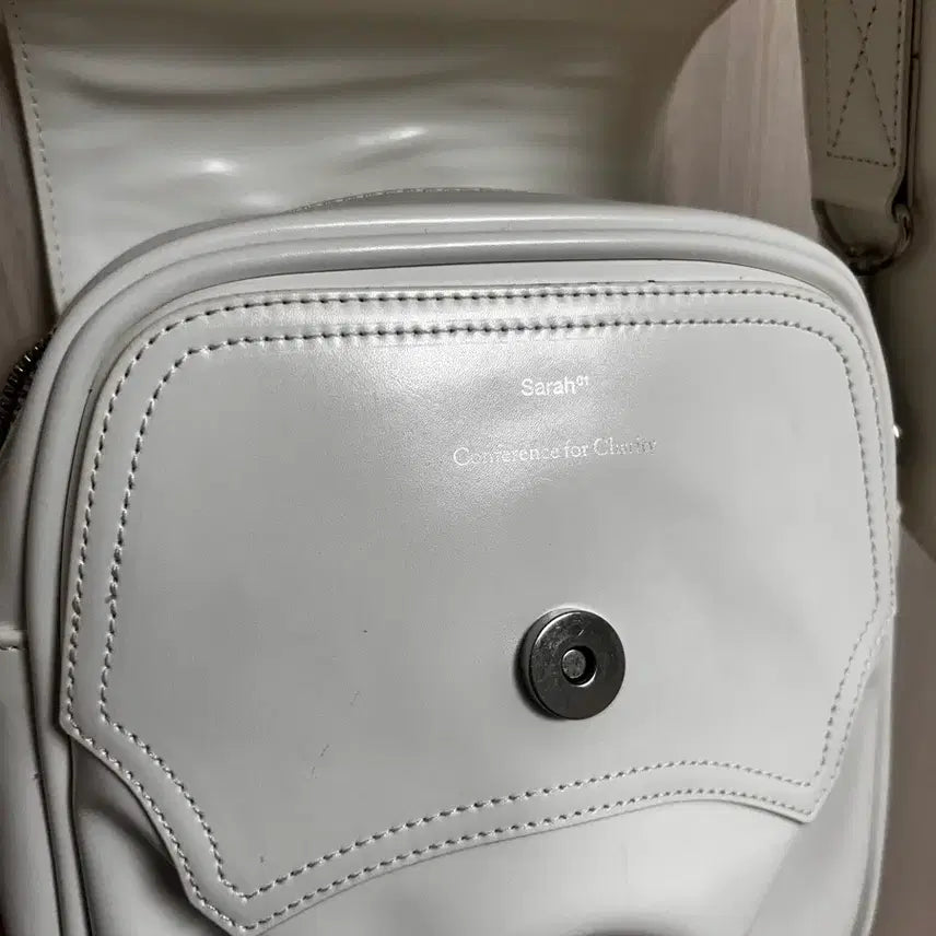 [BUNJANG] Ulika Santus Charity Cross Bag / ulika santus 울리카 상투스 채리티 크로스 백