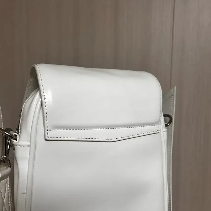 [BUNJANG] Ulika Santus Charity Cross Bag / ulika santus 울리카 상투스 채리티 크로스 백