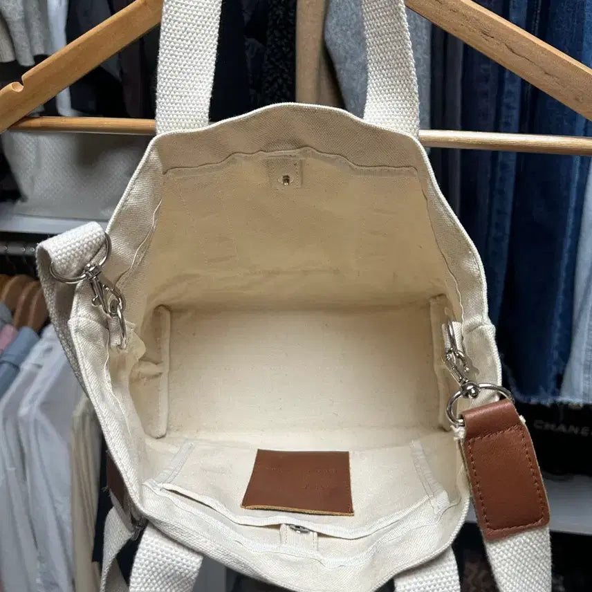 [BUNJANG] Ivory Canvas Tote Bag with Stripe Detail / 아이보리 캔버스 토트백 스트라이프 포인트