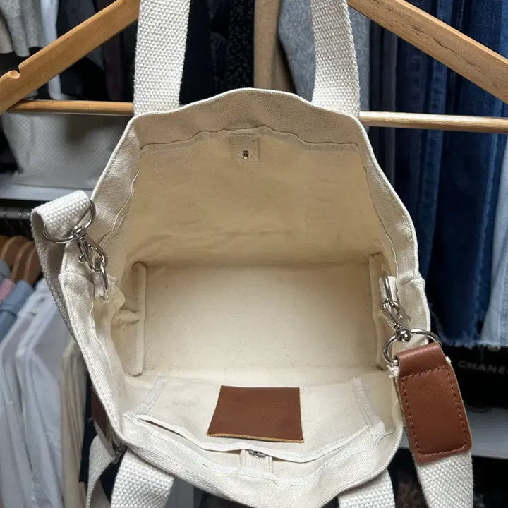 [BUNJANG] Ivory Canvas Tote Bag with Stripe Detail / 아이보리 캔버스 토트백 스트라이프 포인트