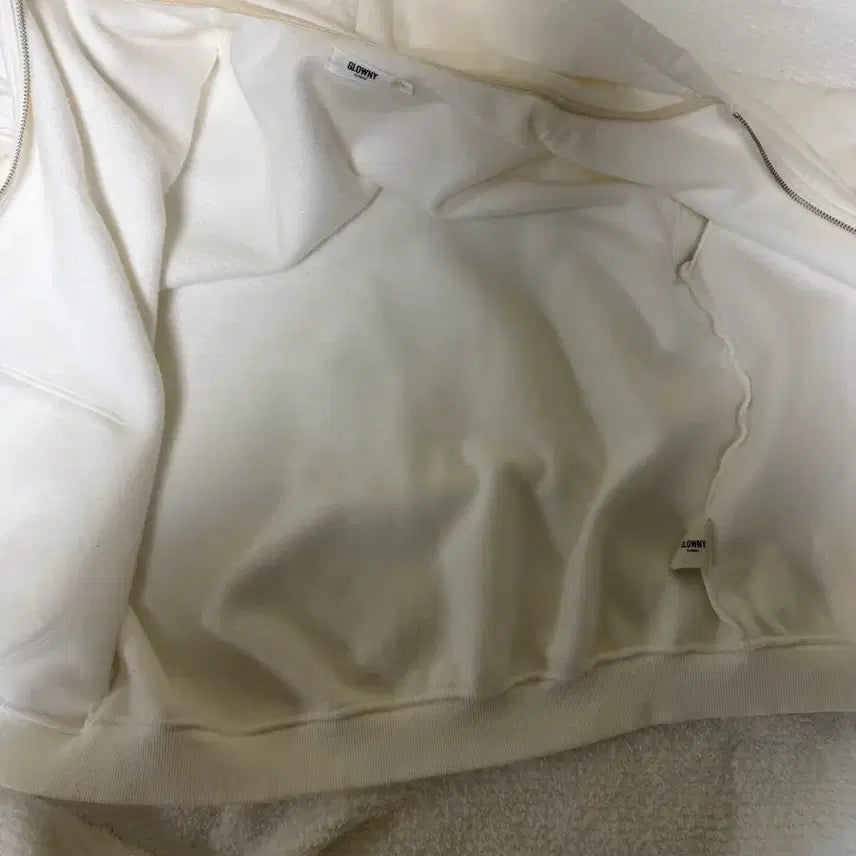 [SOLD OUT] 글로니G BOXY ZIP UP (IVORY)L