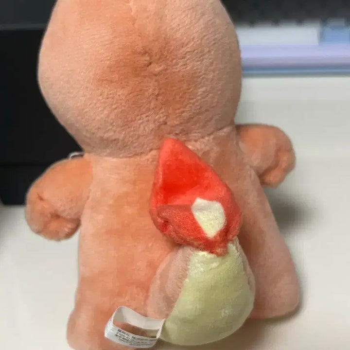 [SOLD OUT] 포켓몬 파이리 메타몽 변신인형