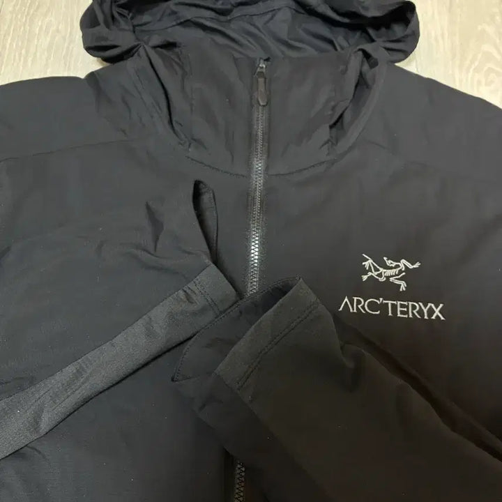 [SOLD OUT] 아크테릭스 아톰sl s사이즈