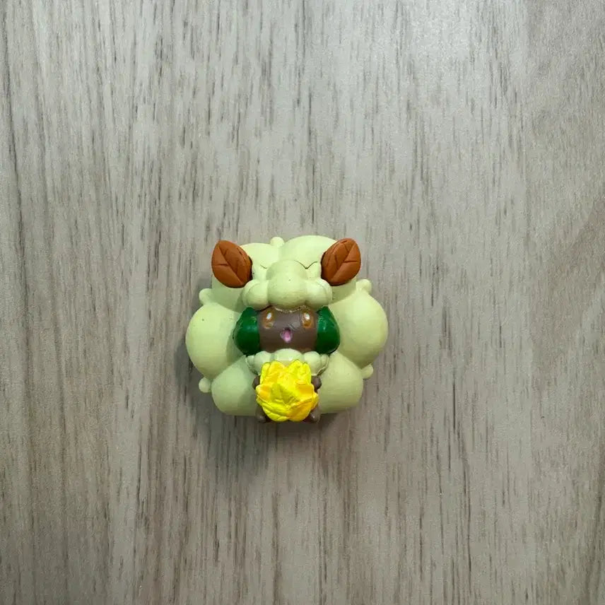 [BUNJANG] Pokemon Elfun Figure / [개봉] 포켓몬스터 팔랑 단풍놀이 엘풍 피규어 가챠