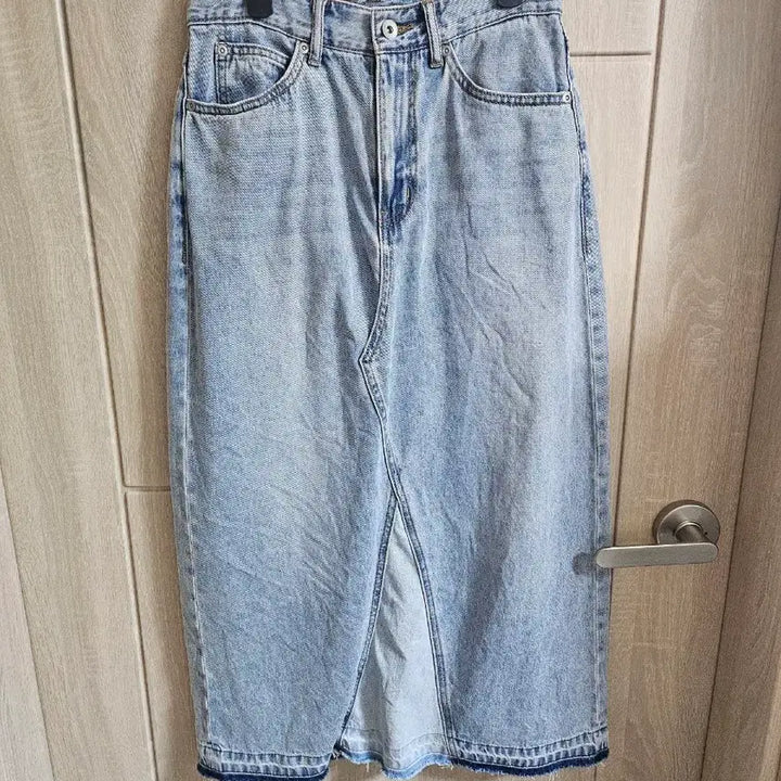 [BUNJANG] Uniform Bridge Denim Long Skirt / 유니폼브릿지 데님 롱 스커트 55