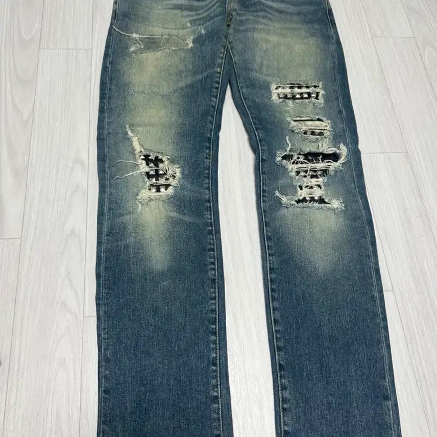 [BUNJANG] Saint Laurent Studded Leather Patch Denim Pants / 2016ss 생로랑 스터드 레더패치 데님 팬츠 청바지 28