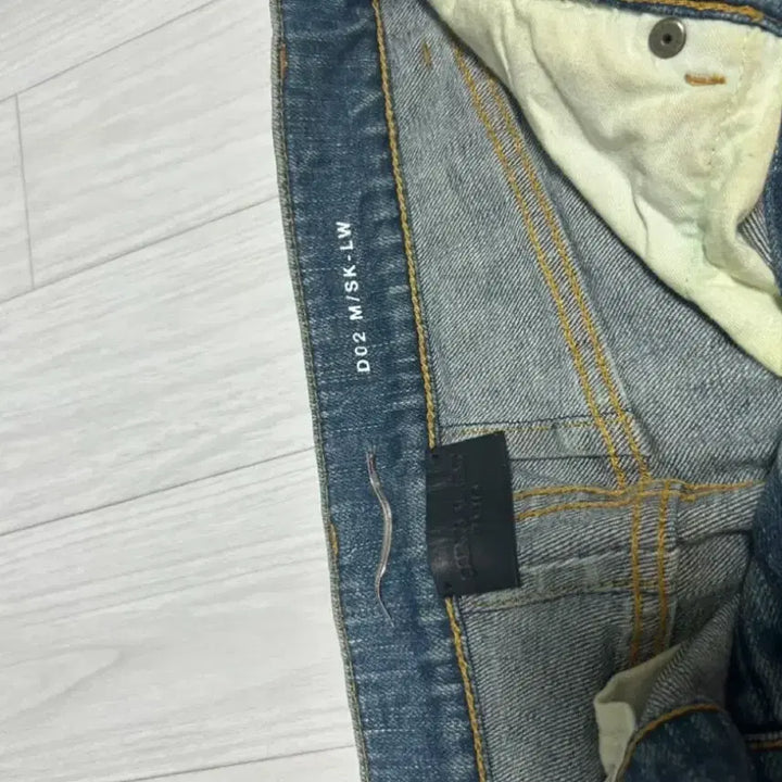 [BUNJANG] Saint Laurent Studded Leather Patch Denim Pants / 2016ss 생로랑 스터드 레더패치 데님 팬츠 청바지 28