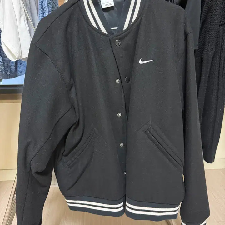 [BUNJANG] Nike Varsity Jacket / 나이키 바시티자켓