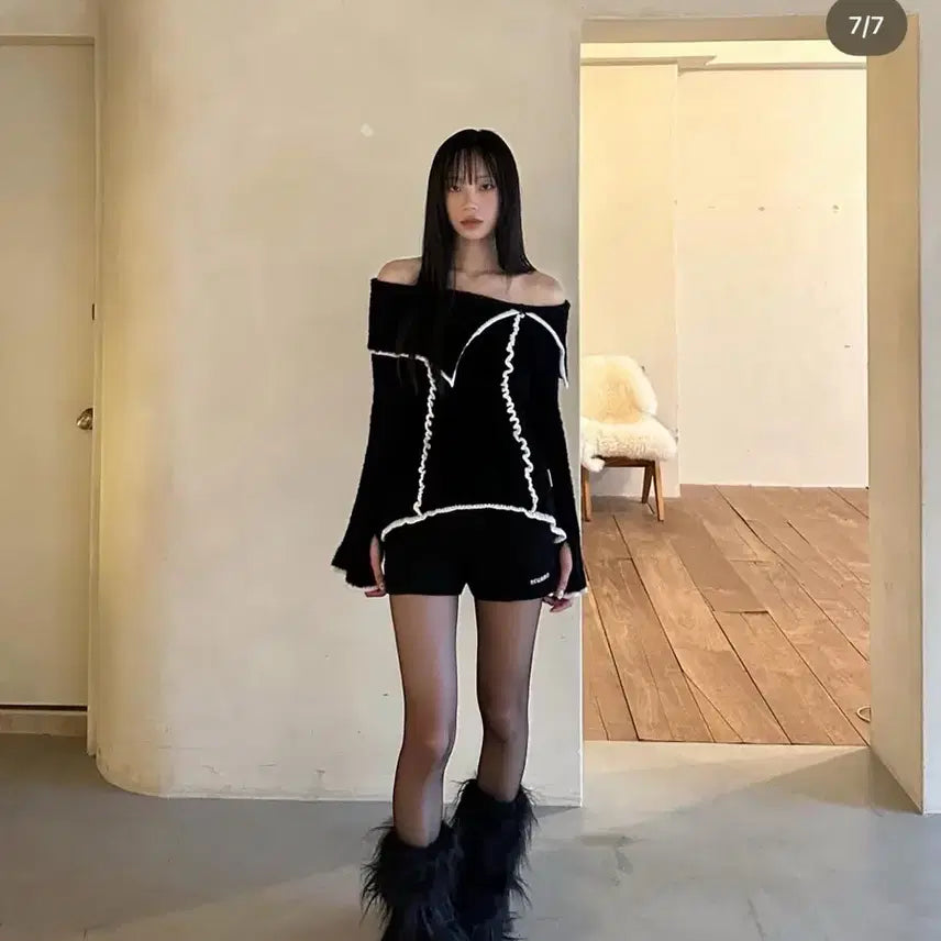 [BUNJANG] Newearlin Angora Off-shoulder Knit / 뉴얼린 앙고라 오프숄더 니트