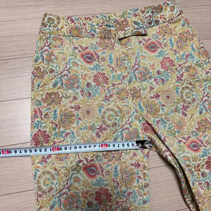 [BUNJANG] Romantica Soul Gold Byzantine Jacquard Pants / 로만티카소울 플라워 패턴 자수 자카드 팬츠 골드비잔틴바지금사페이즐리슬랙스