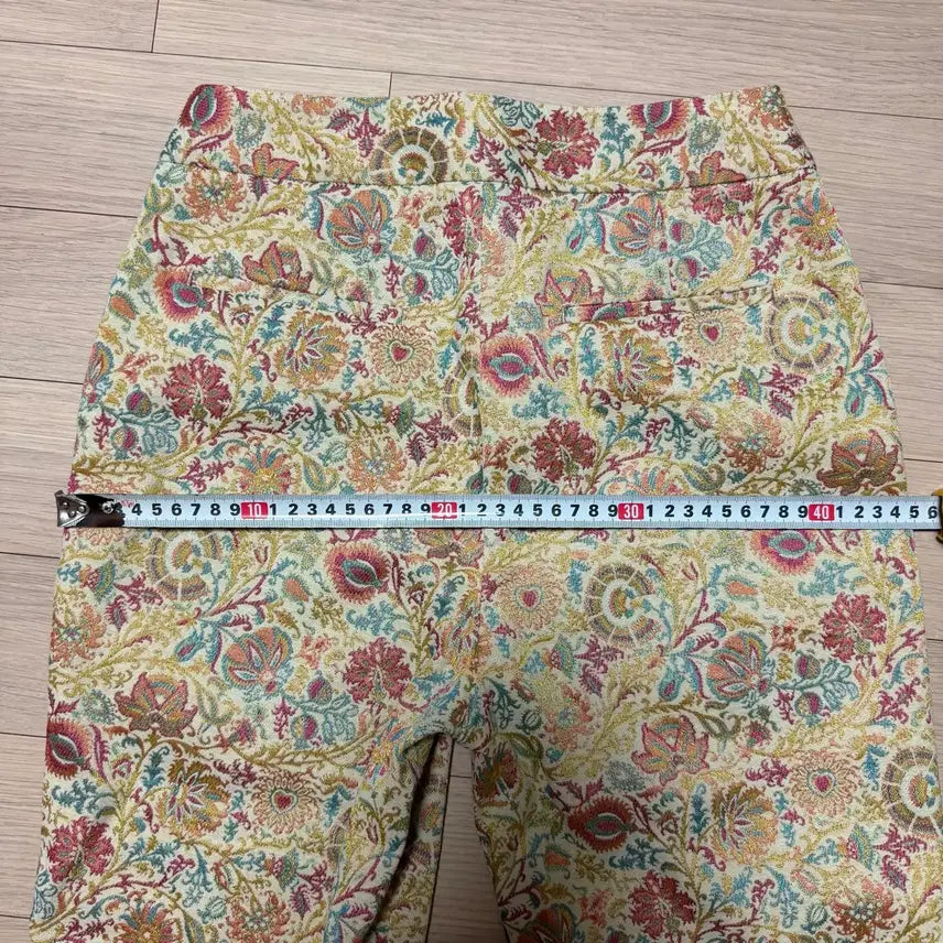 [BUNJANG] Romantica Soul Gold Byzantine Jacquard Pants / 로만티카소울 플라워 패턴 자수 자카드 팬츠 골드비잔틴바지금사페이즐리슬랙스