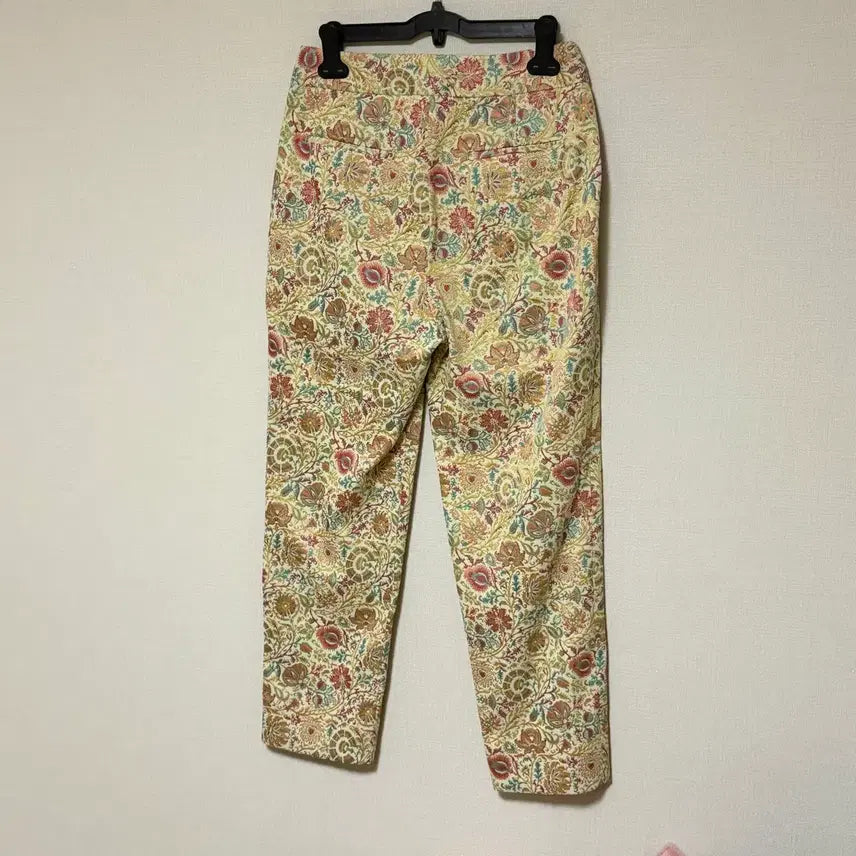 [BUNJANG] Romantica Soul Gold Byzantine Jacquard Pants / 로만티카소울 플라워 패턴 자수 자카드 팬츠 골드비잔틴바지금사페이즐리슬랙스