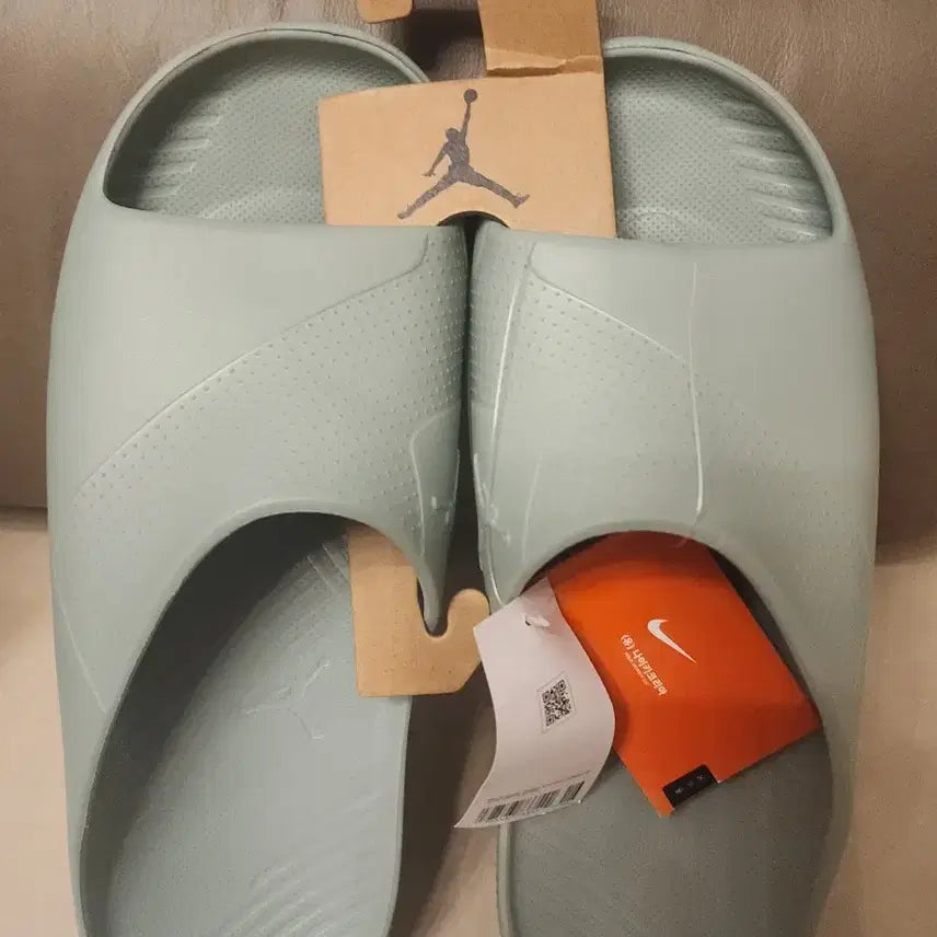 [BUNJANG] Nike Jordan Post Slide Sandals / 조단 포스트 슬라이드 270mm 280mm 290mm 조던 슬리퍼 샌들