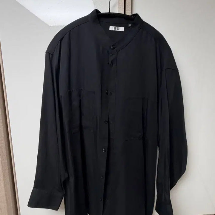 [BUNJANG] Uniqlo U Stand Collar Shirt - Black / 유니클로u 스탠드 칼라 셔츠 블랙