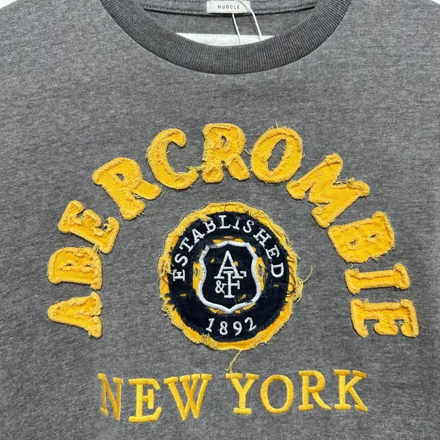 [BUNJANG] Abercrombie Gray Sweatshirt / 아베크롬비 맨투맨 티셔츠 그레이