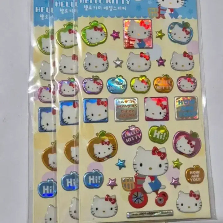 [SOLD OUT] 고전 헬로키티 메탈 스티커