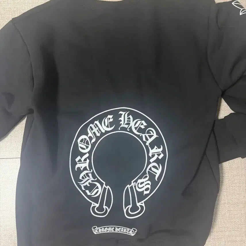 [SOLD OUT] 크롬하츠 맨투맨
