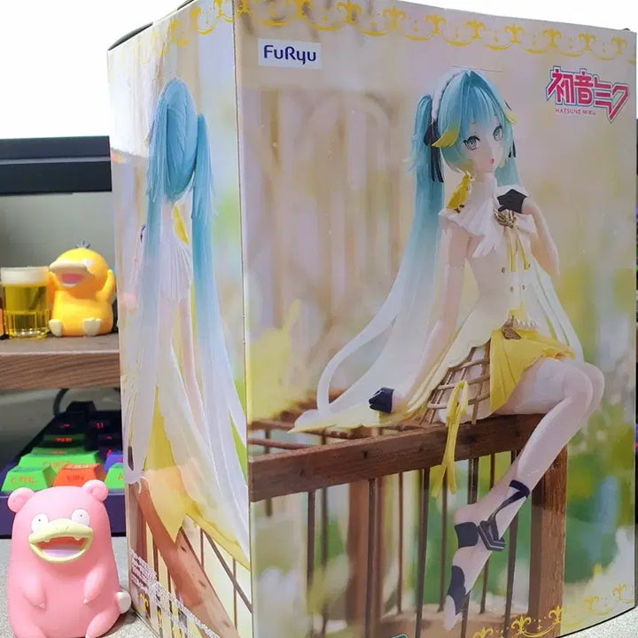 [SOLD OUT] (미개봉)후류 보컬로이드 누들 스토퍼 피규어 하츠네 미쿠 카나리아ver.