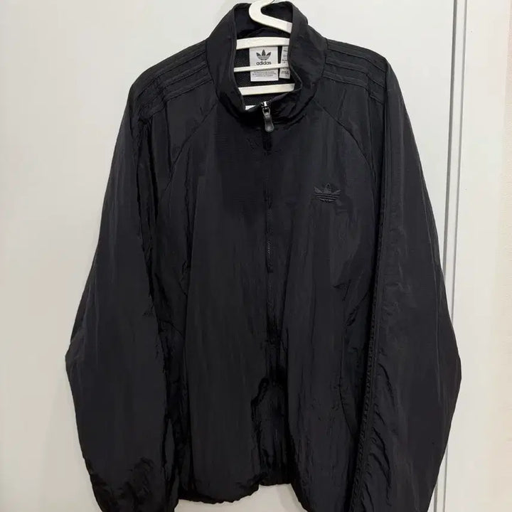 [SOLD OUT] 아디다스 2000s 우븐 트랙탑 - 블랙 / JC6221 사이즈L
