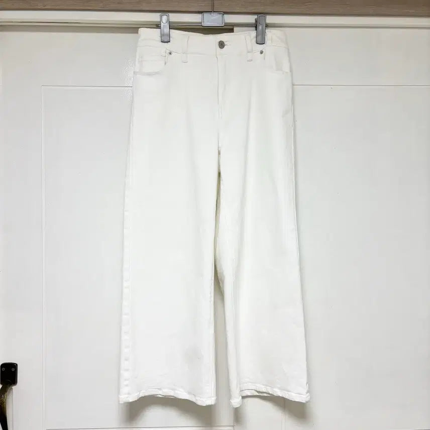 [SOLD OUT] 마레몬떼 화이트 와이드 데님 팬츠