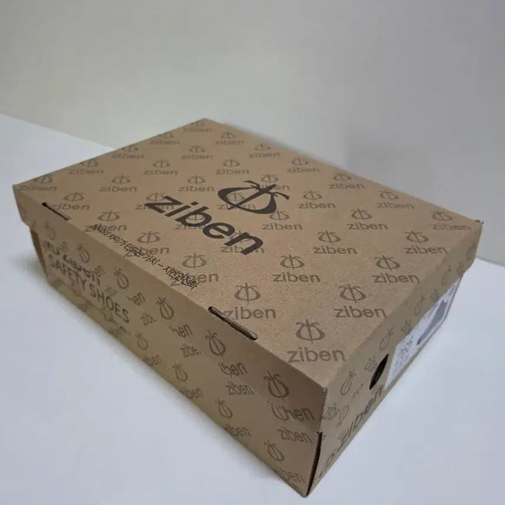 [SOLD OUT] (1회 사용)지벤 안전화 ZB-171S  265mm (등산화)