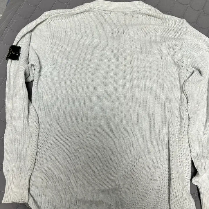 [BUNJANG] Stone Island V-Neck Knit Sweater / 80s stone island 스톤아일랜드 브이넥니트