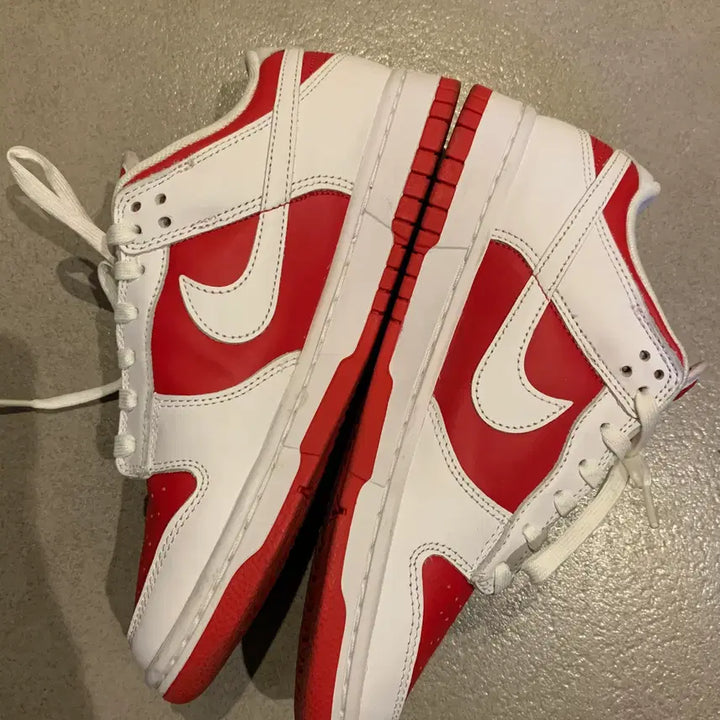 [SOLD OUT] 새상품 250 나이키 덩크 로우 레트로 유니버시티 챔피언쉽 레드