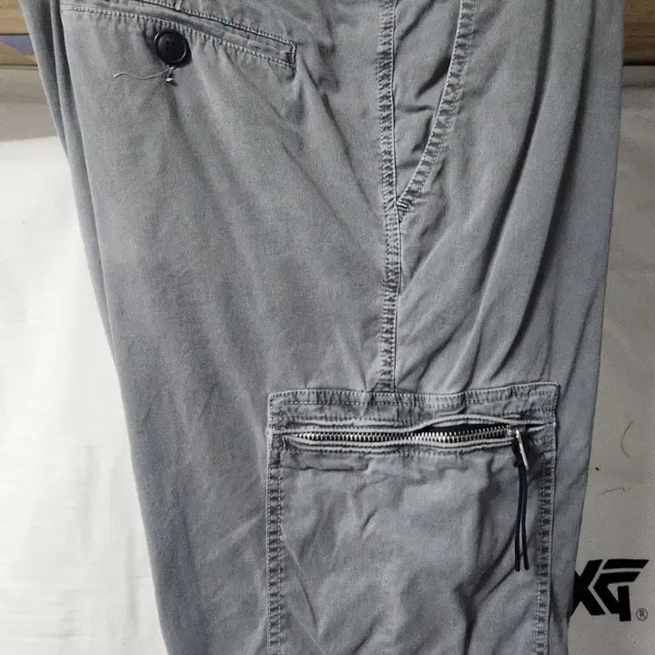 [SOLD OUT] CP 컴퍼니 카고 바지 그레이 36" 102cm