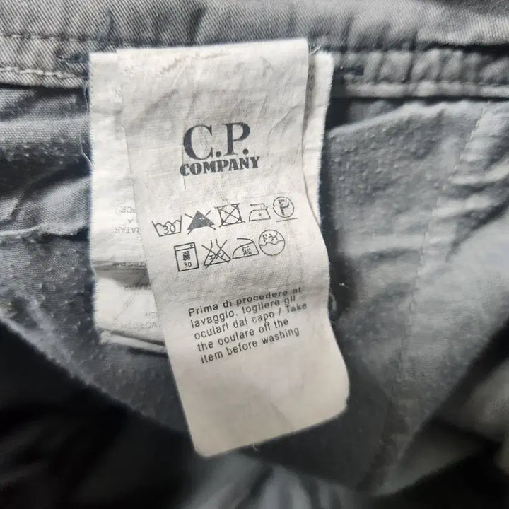 [SOLD OUT] CP 컴퍼니 카고 바지 그레이 36" 102cm