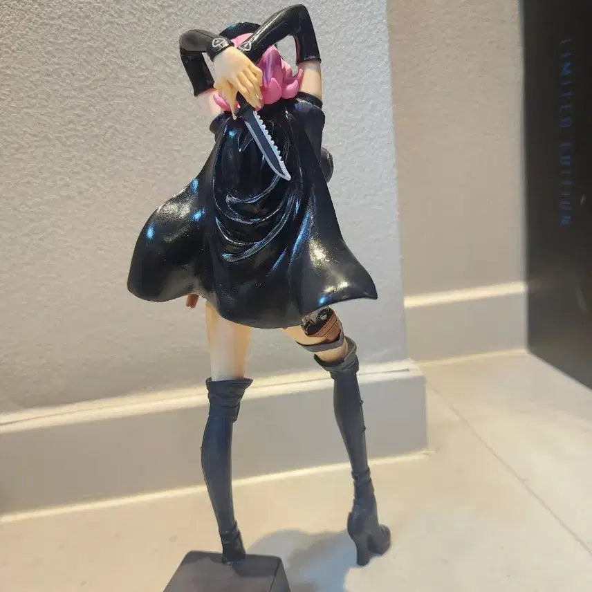 [BUNJANG] One Piece Flag Diamond Ship Reiju Figure / 원피스 코드B 플래그 다이아몬드쉽 레이쥬 피규어 팝니다.