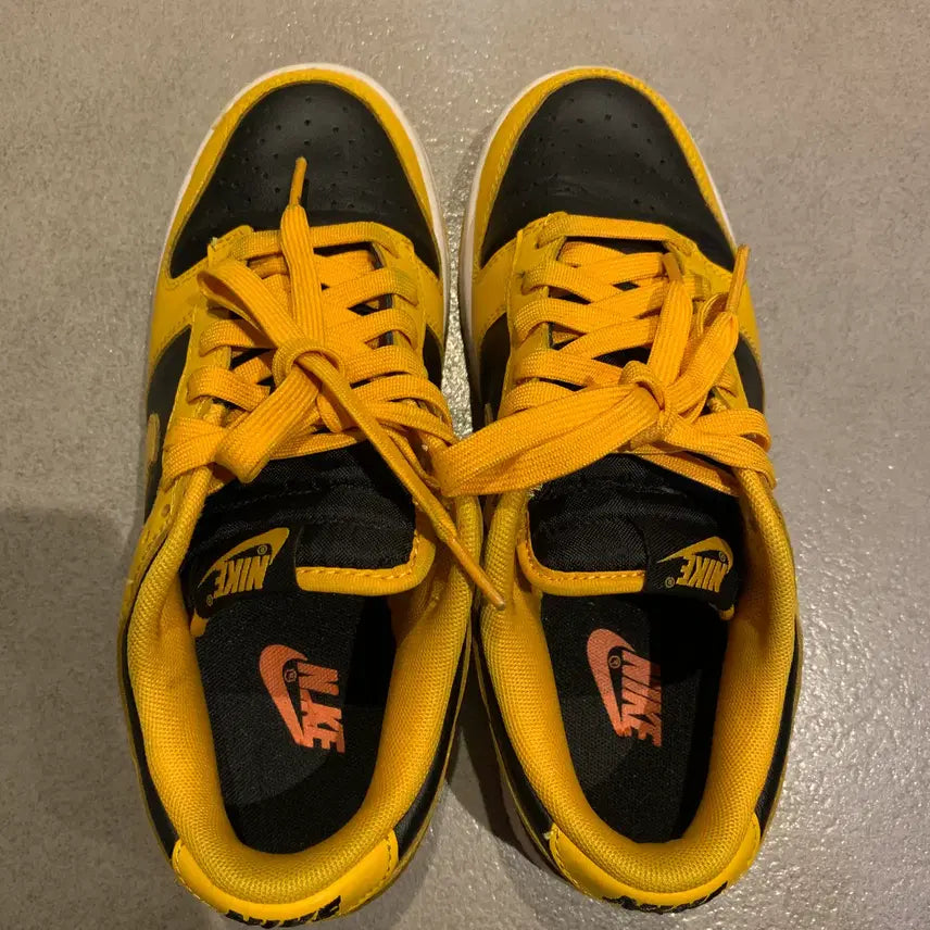 [BUNJANG] Nike Dunk Low Retro Championship Goldenrod Sneakers / 250 나이키 덩크 로우 레트로 챔피언쉽 골든로드