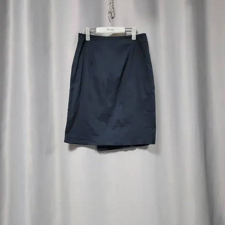 [SOLD OUT] 육육걸즈 스트라이프 배색 랩 스커트